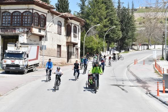 Yeşilyurt Baharın Gelmesini Pedal Çevirerek Kutladı