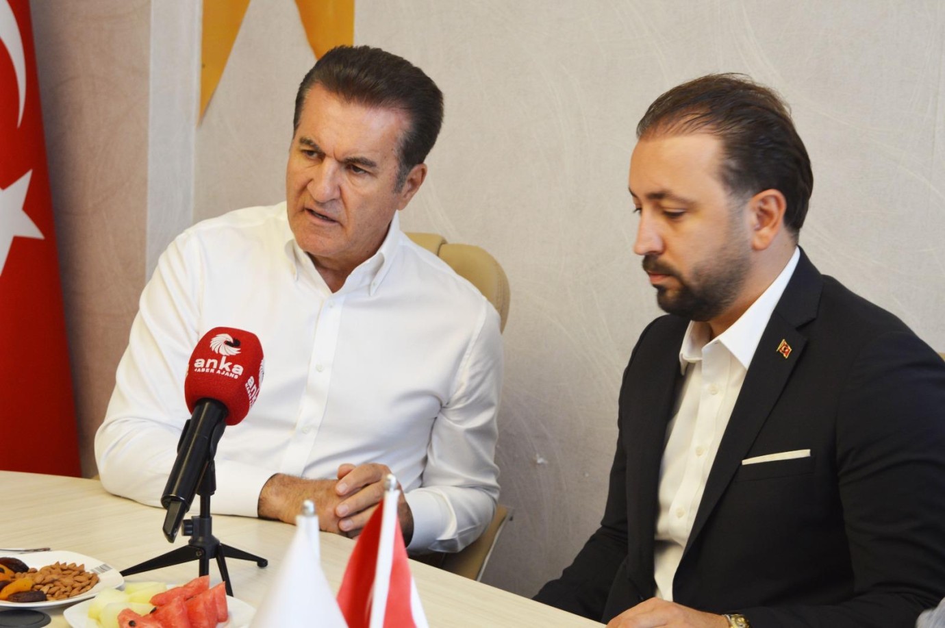 Milletvekili Sarıgül’den İnşaat ve Kayısı Üreticilerine Destek Çağrısı
