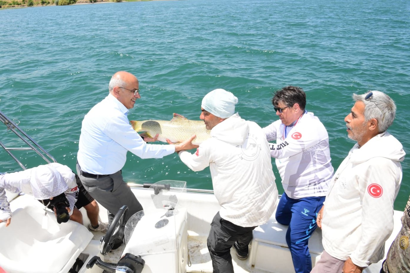 Karakayada Tuna Balığı Yakalama Yarışı