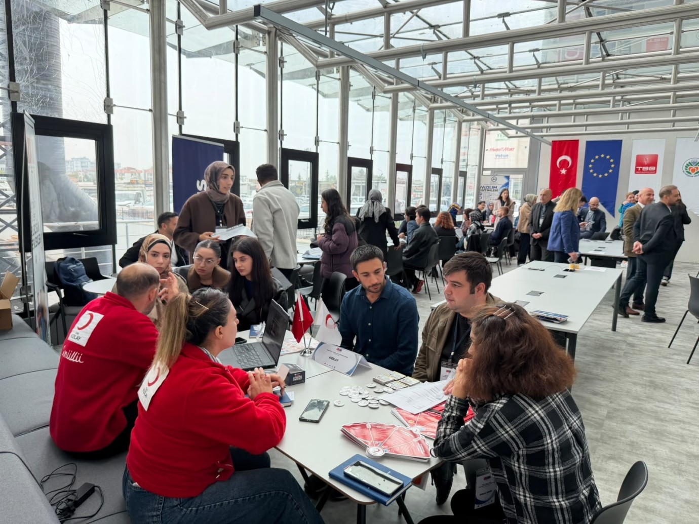 Büyükşehir Organize etti Gençler İşverenlerle Birebir Görüştü